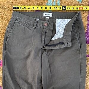 Taylor Stitch Men's Green Chinos